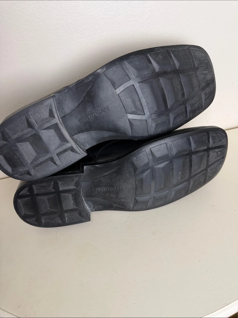 (2382) Bostonian Black Slip-On Leather Dress Loafers, Size: 11M